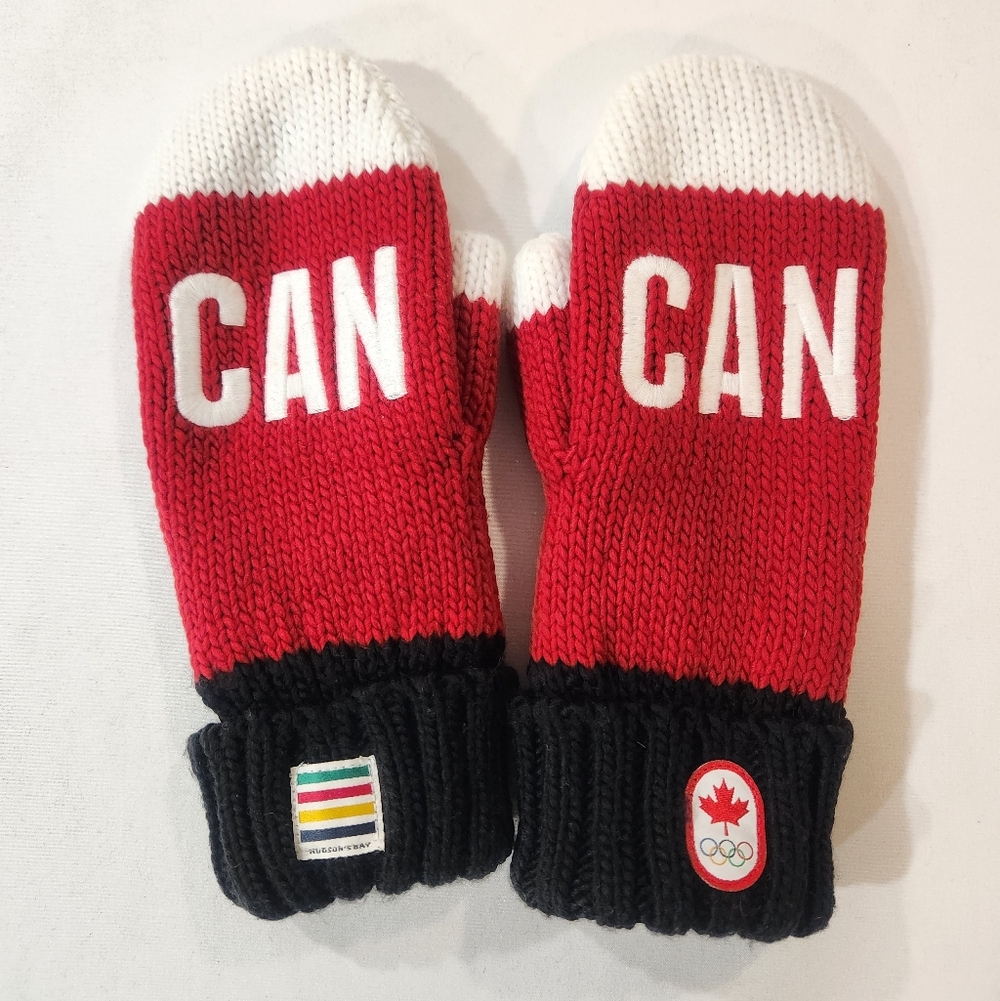 Team Canada Mittens Olympics Hudson’s Bay Adult Winter Size S/M ❄️